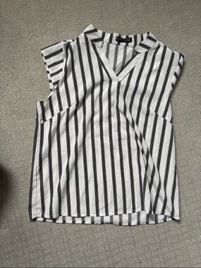 FREE - SHEIN womens dress top - add to bundle for free